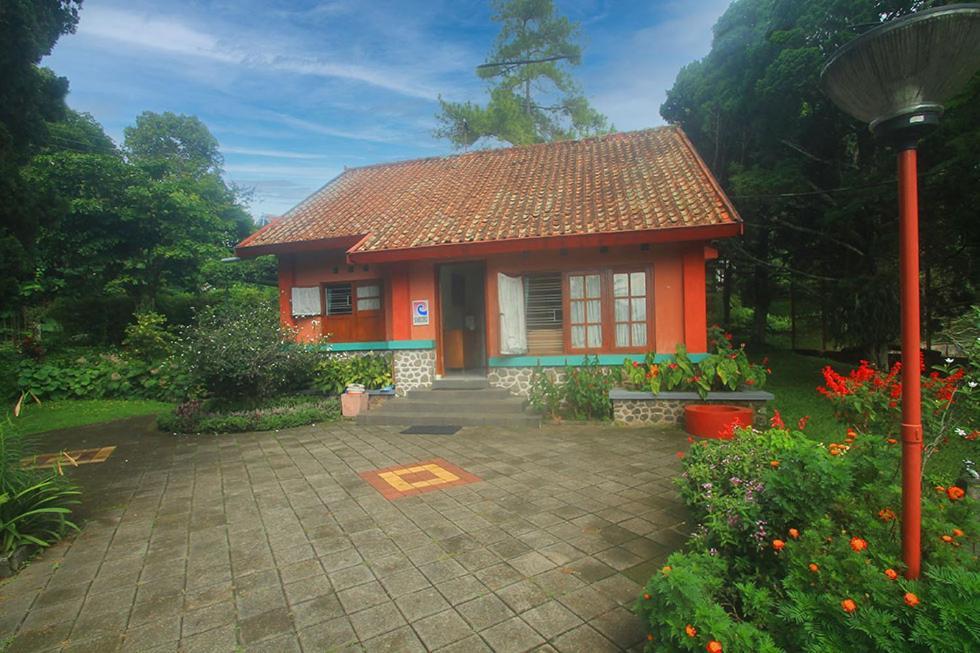 Hotel Villa Rawa Pening Pratama By Aparian Bandungan Ngoại thất bức ảnh