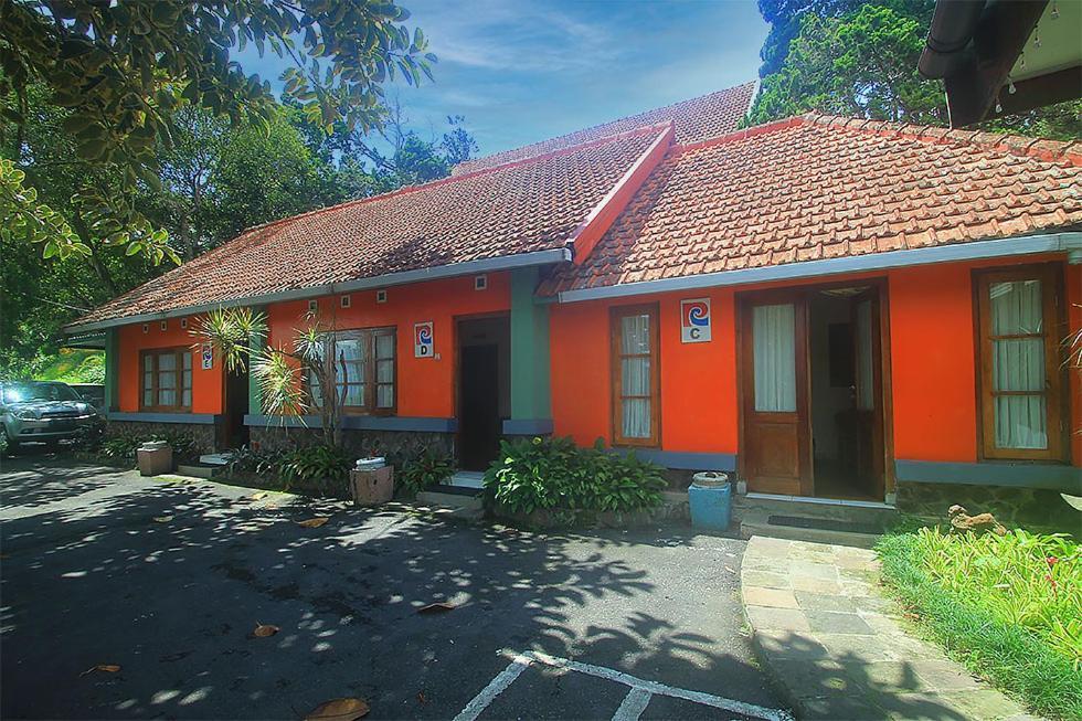 Hotel Villa Rawa Pening Pratama By Aparian Bandungan Ngoại thất bức ảnh