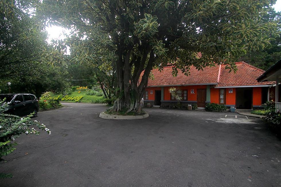 Hotel Villa Rawa Pening Pratama By Aparian Bandungan Ngoại thất bức ảnh
